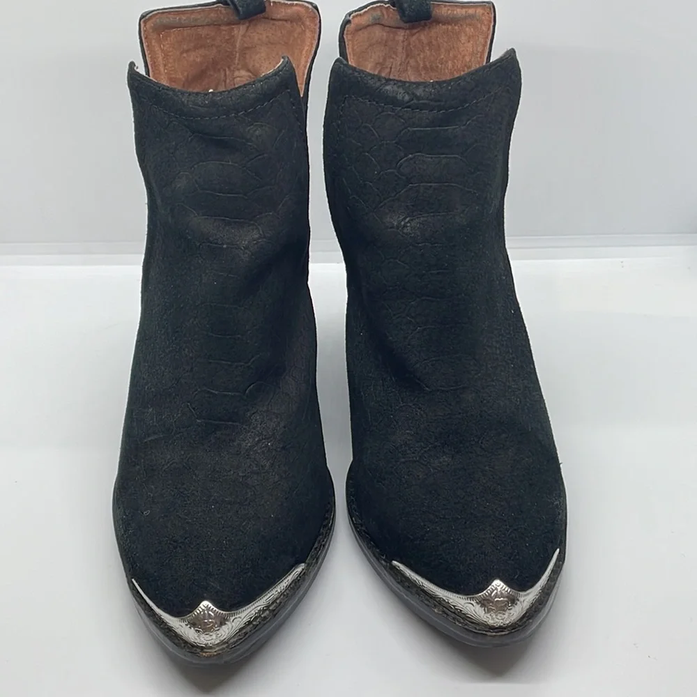 Jeffrey Campbell great preowned